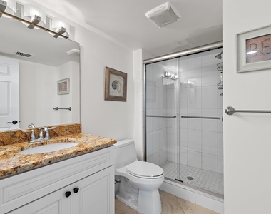 840 Ocean Drive - Photo Thumbnail 27