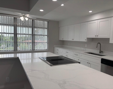 4280 Galt Ocean Drive - Photo Thumbnail 2