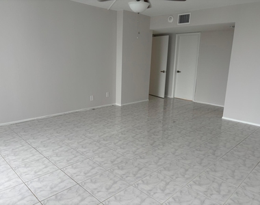 4280 Galt Ocean Drive - Photo Thumbnail 4