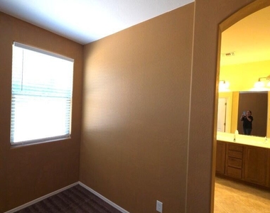 18143 W Purdue Avenue - Photo Thumbnail 11
