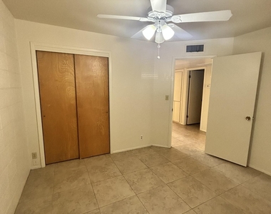 5233 E University Drive - Photo Thumbnail 22
