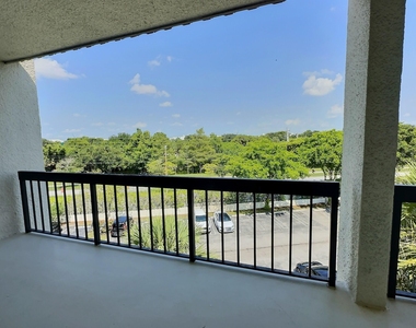 3050 Presidential Way - Photo Thumbnail 26