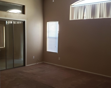 16402 N 39th Place - Photo Thumbnail 13
