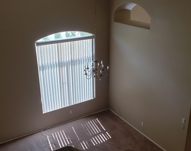 16402 N 39th Place - Photo Thumbnail 22