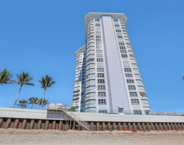 5200 N Ocean Drive - Photo Thumbnail 1