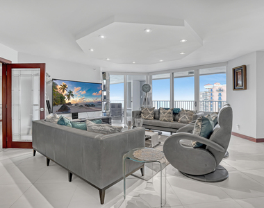 5200 N Ocean Drive - Photo Thumbnail 3