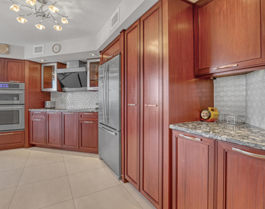 5200 N Ocean Drive - Photo Thumbnail 13