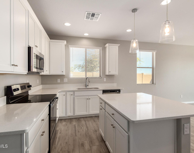 1275 E Jahns Drive - Photo Thumbnail 9