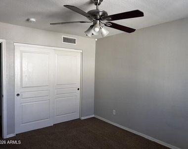 1731 E Elgin Street - Photo Thumbnail 28