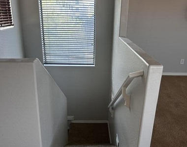 1731 E Elgin Street - Photo Thumbnail 29