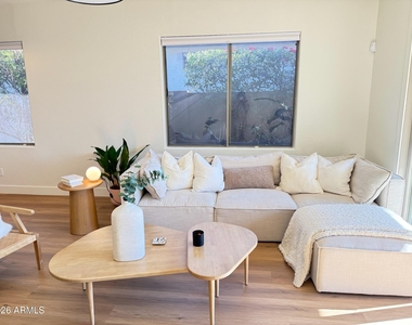 1839 W Owens Way - Photo Thumbnail 7