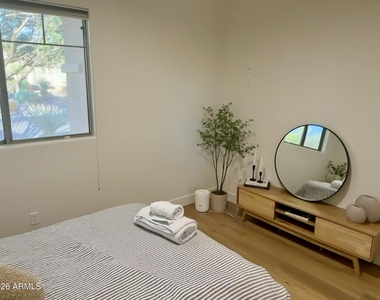 1839 W Owens Way - Photo Thumbnail 25