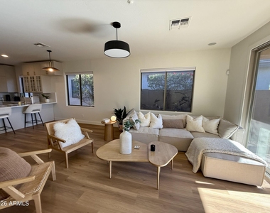 1839 W Owens Way - Photo Thumbnail 9