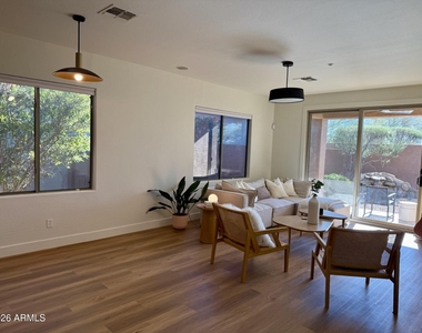 1839 W Owens Way - Photo Thumbnail 12