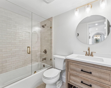 207 Tropic Isle Drive - Photo Thumbnail 17