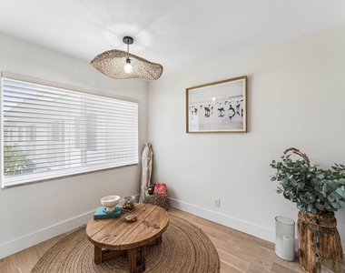207 Tropic Isle Drive - Photo Thumbnail 6