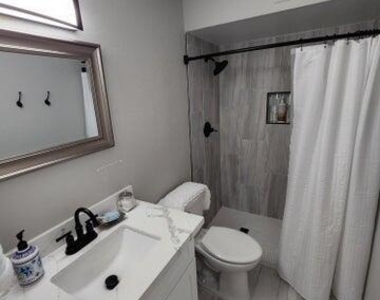 630 E Julie Drive - Photo Thumbnail 11