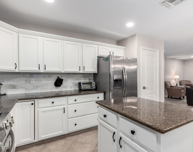 9696 E Sheena Drive - Photo Thumbnail 14