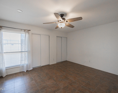 6008 W Augusta Avenue - Photo Thumbnail 13