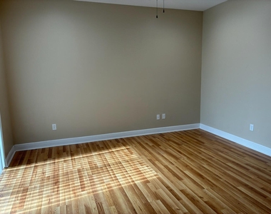6989 Pines Circle - Photo Thumbnail 11