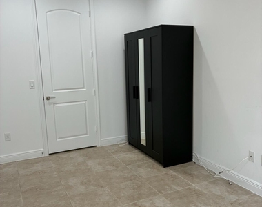 6989 Pines Circle - Photo Thumbnail 6