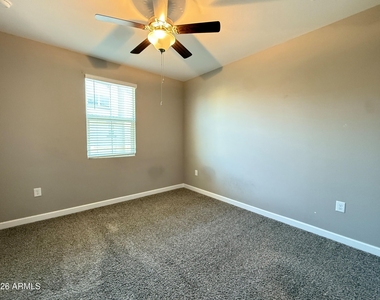1255 N Arizona Avenue - Photo Thumbnail 15