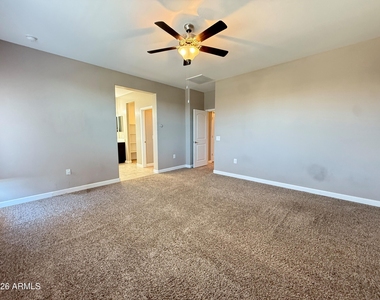 1255 N Arizona Avenue - Photo Thumbnail 10
