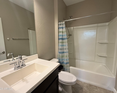 1255 N Arizona Avenue - Photo Thumbnail 20