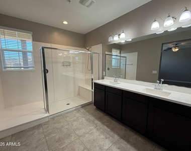 1255 N Arizona Avenue - Photo Thumbnail 12