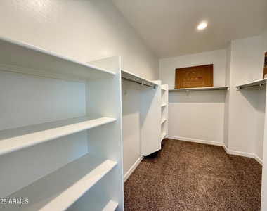1255 N Arizona Avenue - Photo Thumbnail 13