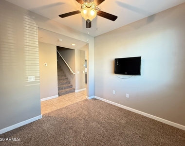1255 N Arizona Avenue - Photo Thumbnail 7