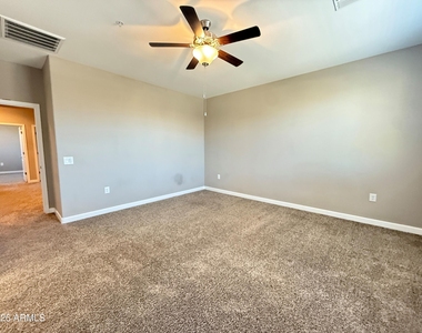 1255 N Arizona Avenue - Photo Thumbnail 9