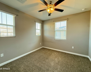 1255 N Arizona Avenue - Photo Thumbnail 17