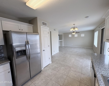 35382 N Happy Jack Drive - Photo Thumbnail 26