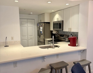3018 Alcazar Place - Photo Thumbnail 6
