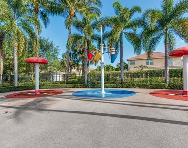 5477 Queenship Court - Photo Thumbnail 40