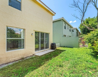 5477 Queenship Court - Photo Thumbnail 28