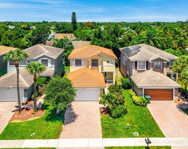 5477 Queenship Court - Photo Thumbnail 37