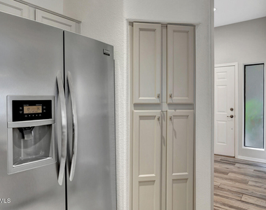 4533 N 22nd Street - Photo Thumbnail 17