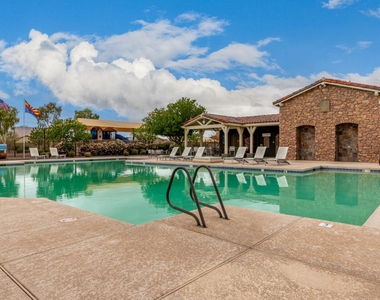 41342 W Capistrano Drive - Photo Thumbnail 8