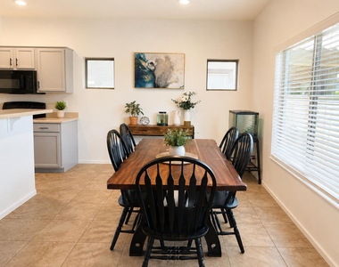 41342 W Capistrano Drive - Photo Thumbnail 2