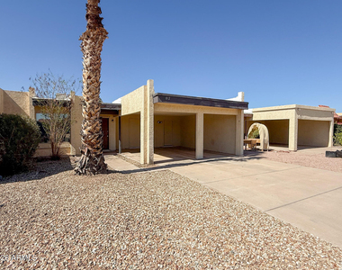 812 W Duke Drive - Photo Thumbnail 1