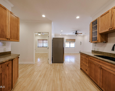 6228 E Pershing Avenue - Photo Thumbnail 14