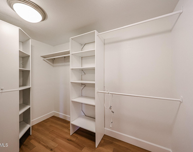6228 E Pershing Avenue - Photo Thumbnail 8