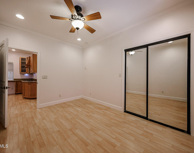 6228 E Pershing Avenue - Photo Thumbnail 10
