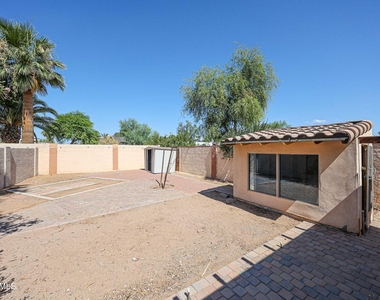 6228 E Pershing Avenue - Photo Thumbnail 30