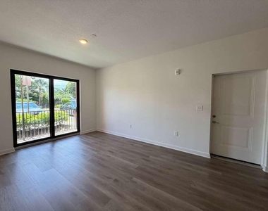 4260 Lakewood Road - Photo Thumbnail 15