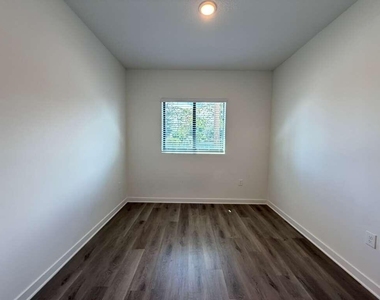 4260 Lakewood Road - Photo Thumbnail 22