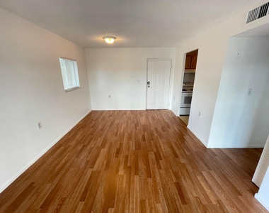 1068 N Benoist Farms Road - Photo Thumbnail 1
