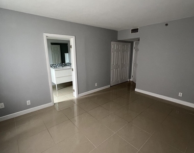 9235 Sw 8th Street - Photo Thumbnail 2